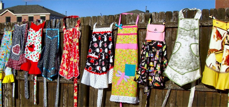 aprons-on-a-fence-2008